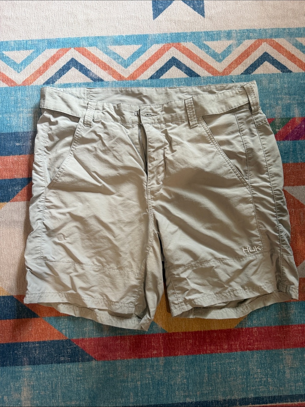 Huk Men's Performance Hybrid Shorts - Light Tan